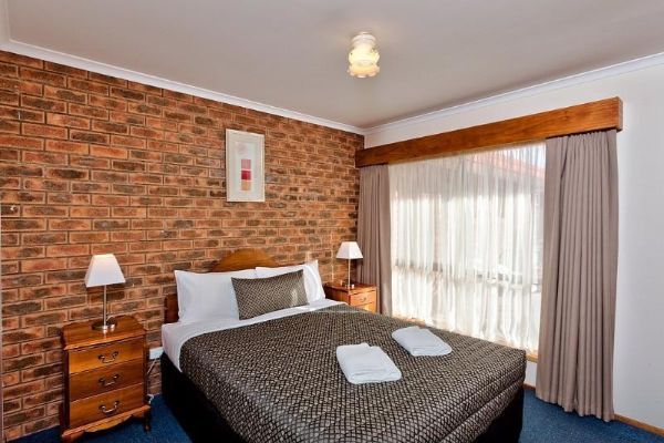 Hume Country Motor Inn (Lavington)